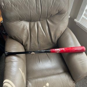 Custom Louisville slugger wood bat size 33 inches